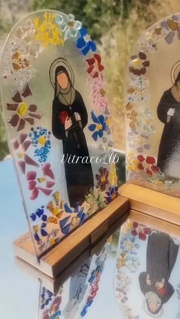 لوحة أيقونة زجاجية