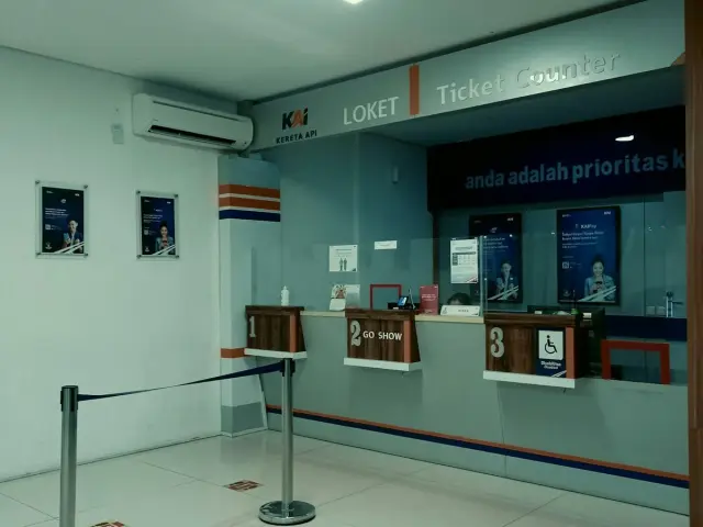 Bullet-Resistant Glass