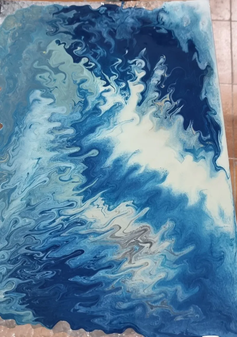 Fluid glass painting